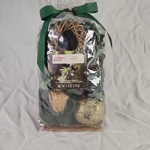 Holiday Time Pine Potpourri With Christmas Decorations Added Walmart NEW - Picture 1 of 6