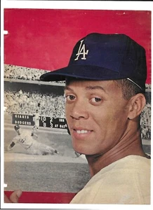 Los Angeles Dodgers MAURY WILLS PHOTO magazine picture 1966 baseball pic - Picture 1 of 1