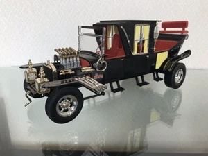 1/18 Monster Coach Hot Rod Miniature Car Classic The Munsters Koach Artel Ertl - Picture 1 of 9