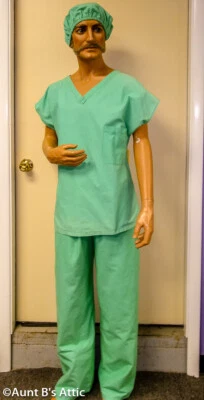 Doctor Scrubs 3 Pc Green Cotton Pant Pocketed Top & Elasticized Scrub Cap M/L - Image 1 of 2