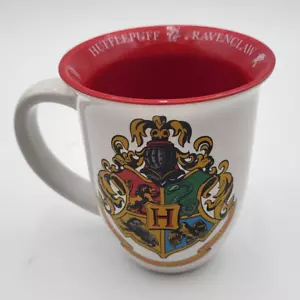 Tazza da caffè ceramica Harry Potter Wizarding World 16 oz bianco rosso crest Hogwarts - Foto 1 di 13