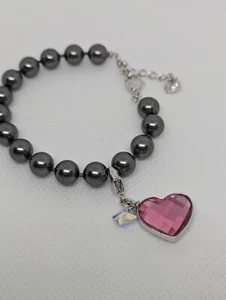 Swarovski Gray Pearl Bracelet With 1 Heart & Butterfly Charm - Picture 1 of 3