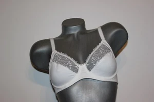 Triumph Bügel BH Modern Beauty W weiß 75 B mit Spitze nicht wattiert - Picture 1 of 6