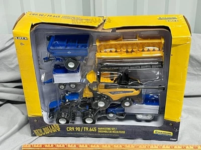 NEW HOLLAND CR9.90 & T9.645 Combine Tractor Harvest SET 1:64 ERTL w Truck Pup - Image 1 of 4