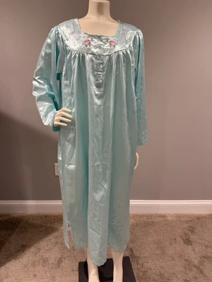 Camisón Anthony Richards Brillante Azul Claro Satinado Cepillado con Encaje Floral Talla L Foto 1 de 4