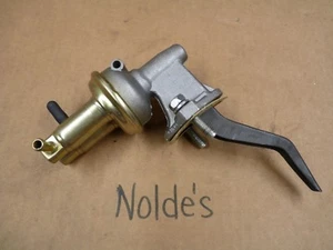 Ford Mechanical Fuel Pump E0AZ9350B  (DN3643 DS618 B2) - Imagen 1 de 3