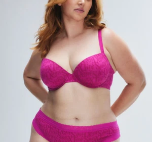 Neu mit Etikett Savage X Fenty Damen Baumwolle Essentials Demi T-Shirt BH - 34DD - Bild 1 von 7