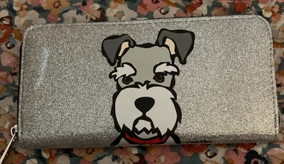 Cartera Marc Tetro Schnauzer plateada brillante con cremallera Foto 1 de 4