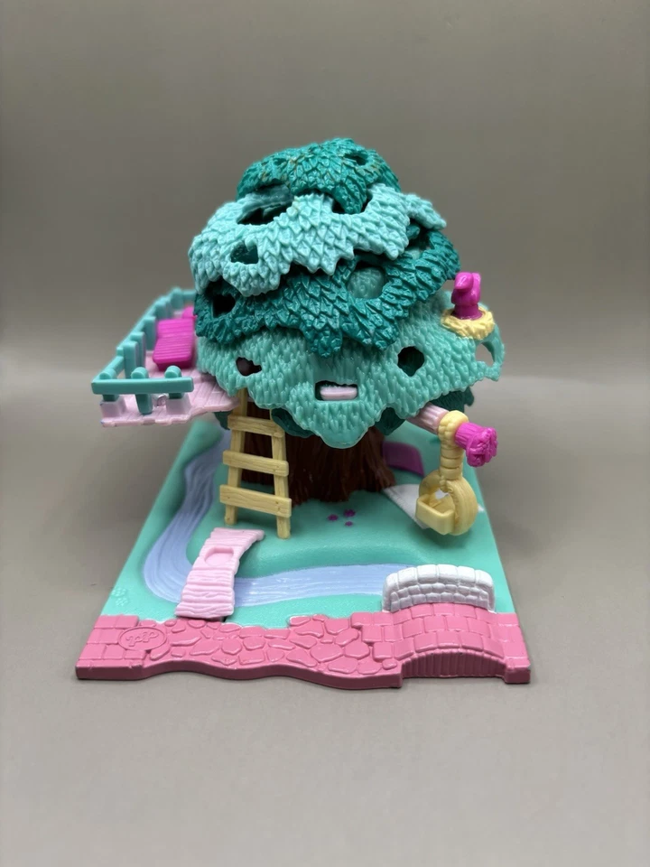 Vintage Polly Pocket 1994 Tree House COMPLETE Bluebird - Image 1 of 4