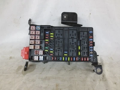 05-07 Ford F250 F350 SD fuse box 6c3t-14a067-ab ~ 009 12 01 25 - Image 1 of 4