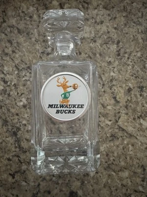 Vintage Milwaukee Bucks Whiskey Decanter 1977 NBA Logo Perfect Gift 750ml - Image 1 of 2