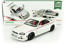 1999 NISSAN SKYLINE GT-R PEARL WHITE 1:18 SCALE BY GREENLIGHT 19049