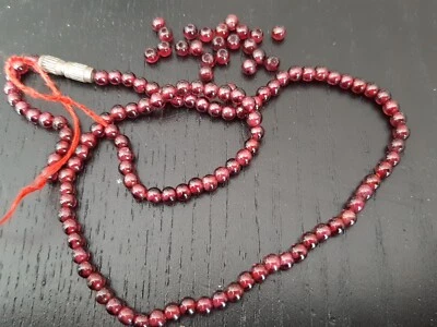 130 Natürliche Garnet Granat Perlen Rund Weinrot 3mm Edelsteine Schmucksteine - Bild 1 von 2