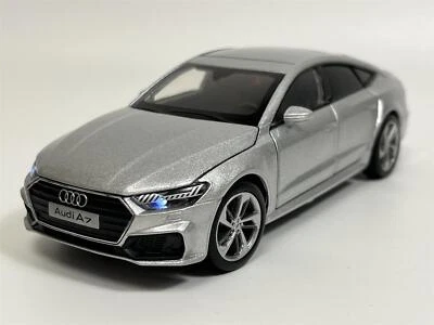 Audi A7 Argento LHD Luci E Suono 1:3 2 Scala Tayumo 32140018 - Immagine 1 di 4
