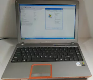 Sony Vaio VGN-C190P 13,3" Intel Core 2 Duo T7200 2,0 GHZ 2 GB RAM 120 GB disco rigido WinXP - Foto 1 di 8