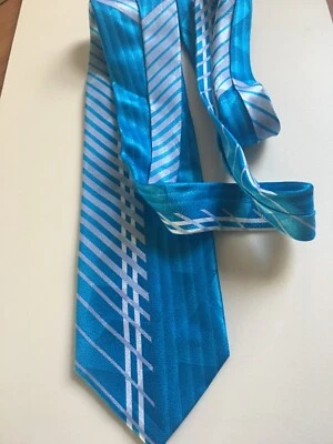 FRATELLO 59 英寸 x 3.75 英寸男式领带手工制作 100% 聚酯纤维中国制造 N052 — 第 1/2 张图片