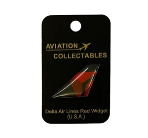 13238 DELTA AIR LINES USA AIRLINE TAIL PIN TAIL FIN LAPEL PIN BADGE - AVIATION - Picture 1 of 2
