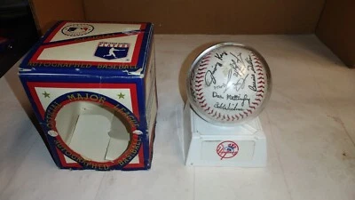 Béisbol oficial autografiado de las Grandes Ligas de los Yankees de Nueva York  Foto 1 de 4