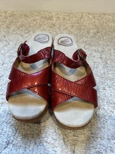 Dansko Sela rote Lackleder Pantoletten Sandalen Gr. 37 Fee - Bild 1 von 5