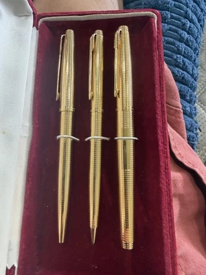 Conjunto Parker 65, perfeito estado, 14k Gf. - Imagem 1 de 4