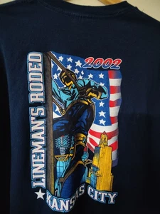 Kansas City Lineman's Rodeo Graphic T-shirt manica lunga uomo XL Preshrunk USA - Foto 1 di 9