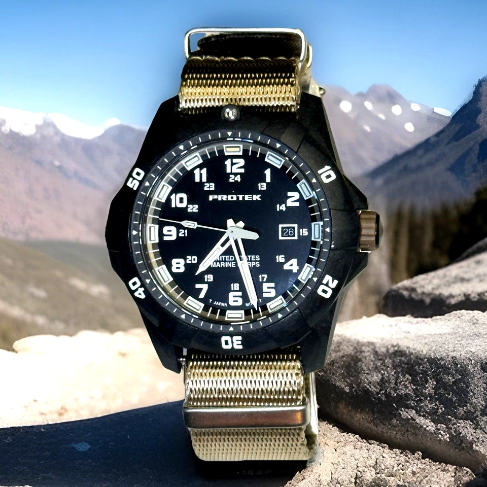Reloj de buceo ProTek PT1016D USMC con caja de carbono, esfera de arena negra y del desierto, 2 correas Foto 1 de 4