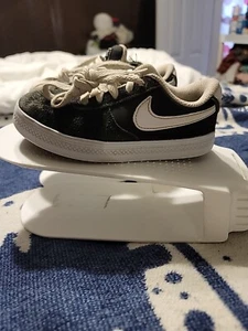 Nike Dunk Low 6.0 442540-001 Youth Size 10.5C Skateboard Sneakers - Picture 1 of 10