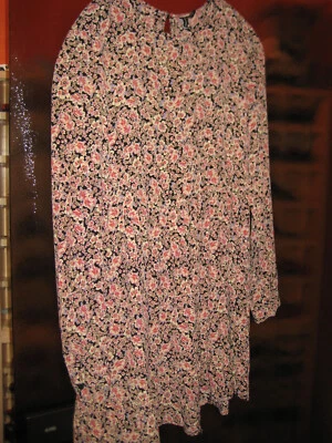 VERO MODA Kleid Größe S Länge ca. 75cm, mit langen Ärmel. Zustand wie neu ! - Bild 1 von 4