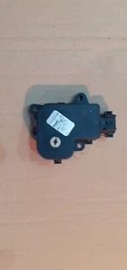 Jeep Cherokee ( Wj / Wg) Actuator Climate Heater Click-On Central Locking - Picture 1 of 3