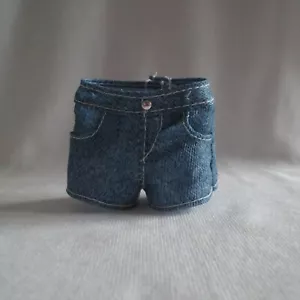 NEU! 2020 Barbie Extra Puppe blau Denim Jeans Shorts ~ Fashionista Hose Kleidung - Bild 1 von 4