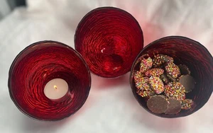 Painted Red Slope (Half Moon) Glass Bowl Decorative Multifunction - Foto 1 di 7