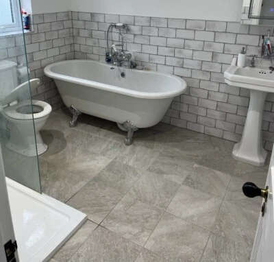 Grey White Very Anti-slip, Stone Look Strong 12mm-Thick Floor Tiles 33x33cm 18m2 - Image 1 of 4
