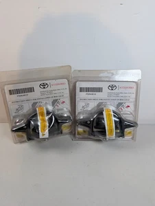 Toyota Tacoma 2x Bed Cleat Tie Down Anchors 05-22 PT278-35112 OEM - Bild 1 von 3