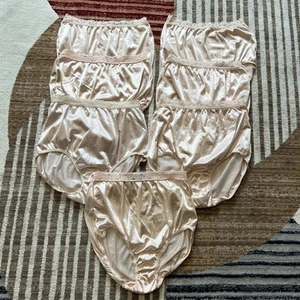 VINTAGE WARNERS GRANNY PANTY BRIEF style # 55196 sz 6 Blushy Pink Silky Shiny 7 - Picture 1 of 15