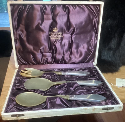Juego de servir Georg Jensen Continental Antik 830 plata y cuerno con estuche Foto 1 de 4