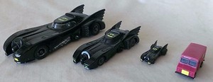 VINTAGE BATMAN ERTL DIECAST DC COMICS KEATON 1989 SET OF 4