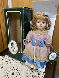 Muñeca de porcelana Geppeddo #B10818 en caja original con etiqueta ~ Vintage 10" - Imagen 1 de 12