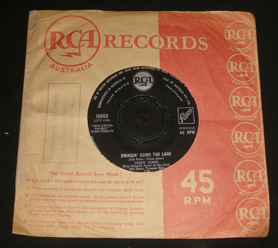 PERRY COMO 7” 45 - KEWPIE DOLL / SWINGIN' DOWN THE LANE – 1950s  POP - Image 1 of 1