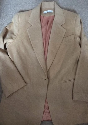 VTG Danielle Martin Women's Blazer, Sz 8 Camel Hair Lined Classic Career Luxury - Image 1 of 4