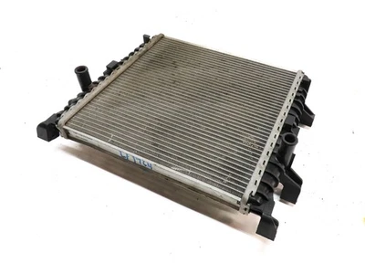 Audi Q7 2011 (4L) 3,0 L Super (CJWC) motor delantero izquierdo conductor radiador auxiliar Foto 1 de 4