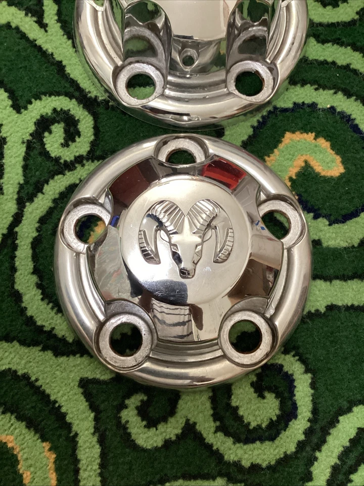 Dodge Ram 1500 1994-2003 camioneta pickup OEM tapa central cromada P/n 52038267 1 pieza Foto 1 de 4