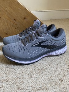 brooks trainers sale uk