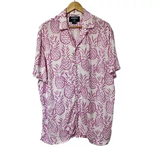 Chubbies Hawaii Rayon Sunday Button Shirt Gr. L Pineapple Vacation Resort NEU - Bild 1 von 9