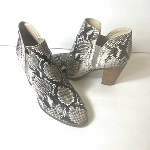 Vince Camuto Ankle Bootie Snake Skin Print Leather Womens 9.5M Heel Pull On Boot - Picture 1 of 12