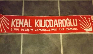 NEU OHNE ETIKETT ROT & WEISS ISTANBUL KEMAL KILCDAROGLU CHP SCHAL 56" 142 cm LANG - Bild 1 von 3