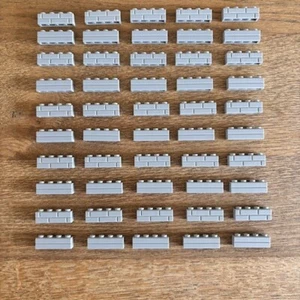 LEGO 50* Profilo/Mattone Massoneria 1x4 (parte 15533) GRIGIO CHIARO, SPEDIZIONE GRATUITA UK - Foto 1 di 3