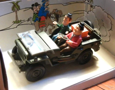 LAUREL & HARDY en Ejército de EE. UU. JEEP D-CAST CAPÓ ABIERTO PARABRISAS PLEGABLE 1:32 COMO NUEVO Foto 1 de 4