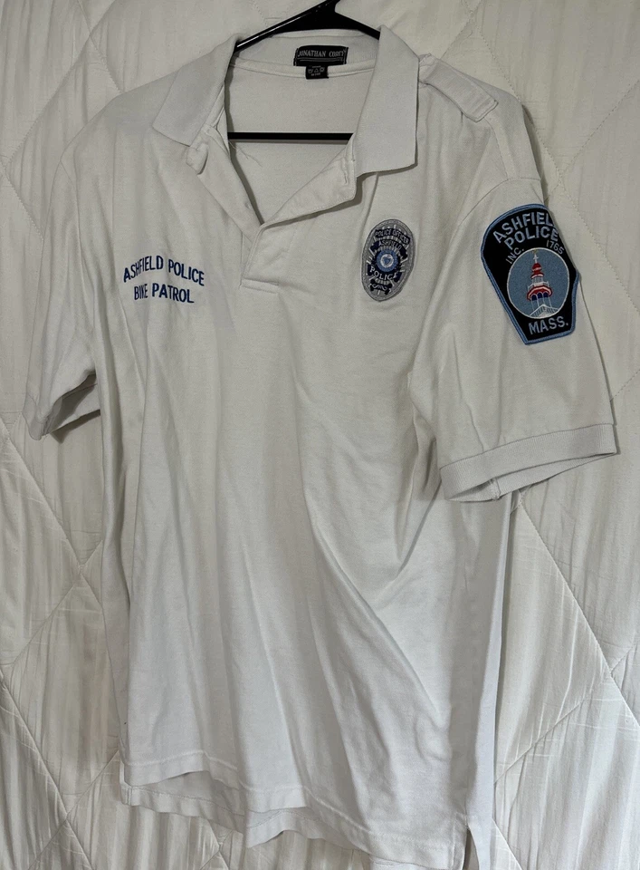 Camisa Polo Ashfield Police Massachusetts Bicycle Patrol Foto 1 de 4
