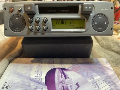 Org. Renault Megane Scenic I Autoradio 8200197529 + Code + Anleitung 22DC229/62R - Bild 1 von 4