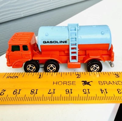 Vintage Tomica FUSO Truck Series 7.90.91 GASOLINE TANKER Red Blue made in Japan - Image 1 of 4